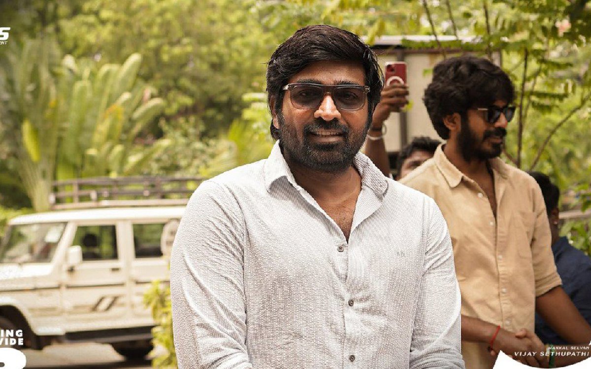 పూరి జగన్నాథ్తో కలిసి విజయ్ సేతుపతి 'స్లమ్డాగ్' చిత్రంలోని భావోద్వేగ లోతులను ఆవిష్కరించారు.