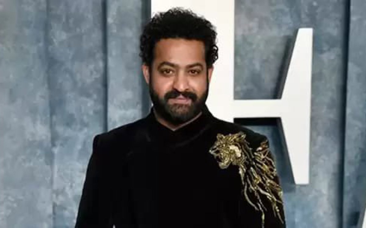 ప్రశాంత్ నీల్ దర్శకత్వంలో ఎన్టీఆర్ 'డ్రాగన్' సినిమా షూటింగ్ నెమ్మదిగా సాగుతోంది