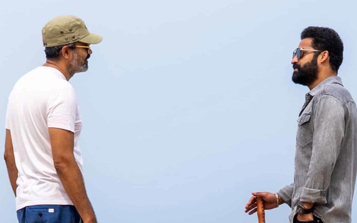 డ్రాగన్కు భారీ జాప్యం: కాస్టింగ్ అనిశ్చితి మరియు ఎన్టీఆర్-నీల్ మధ్య విభేదాల పుకార్లు