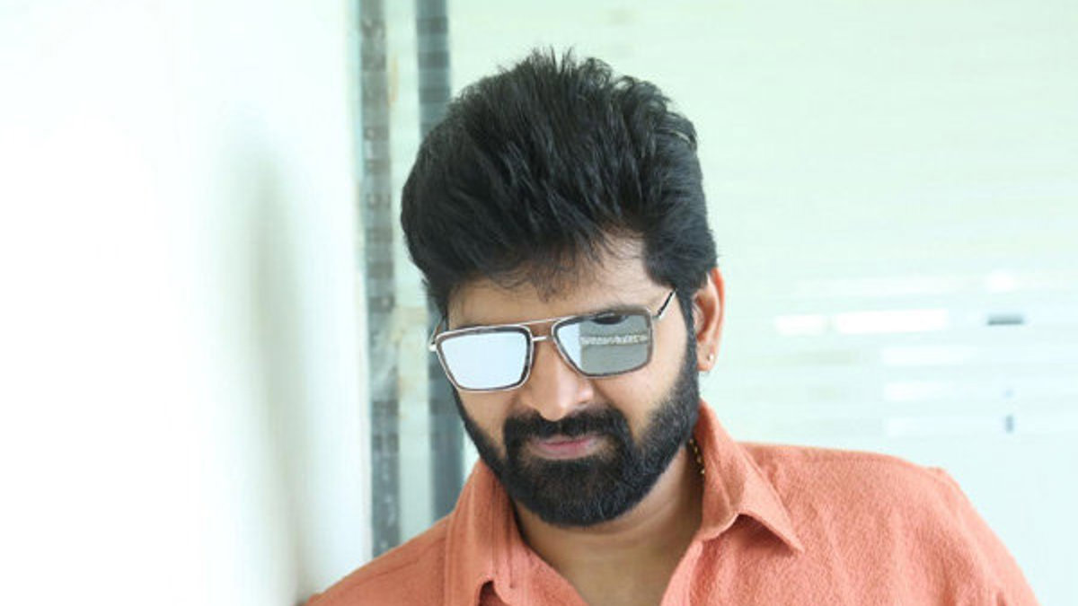 దర్శకుడు పవన్ బాసంశెట్టితో మరోసారి జతకట్టనున్న శ్రీవిష్ణు