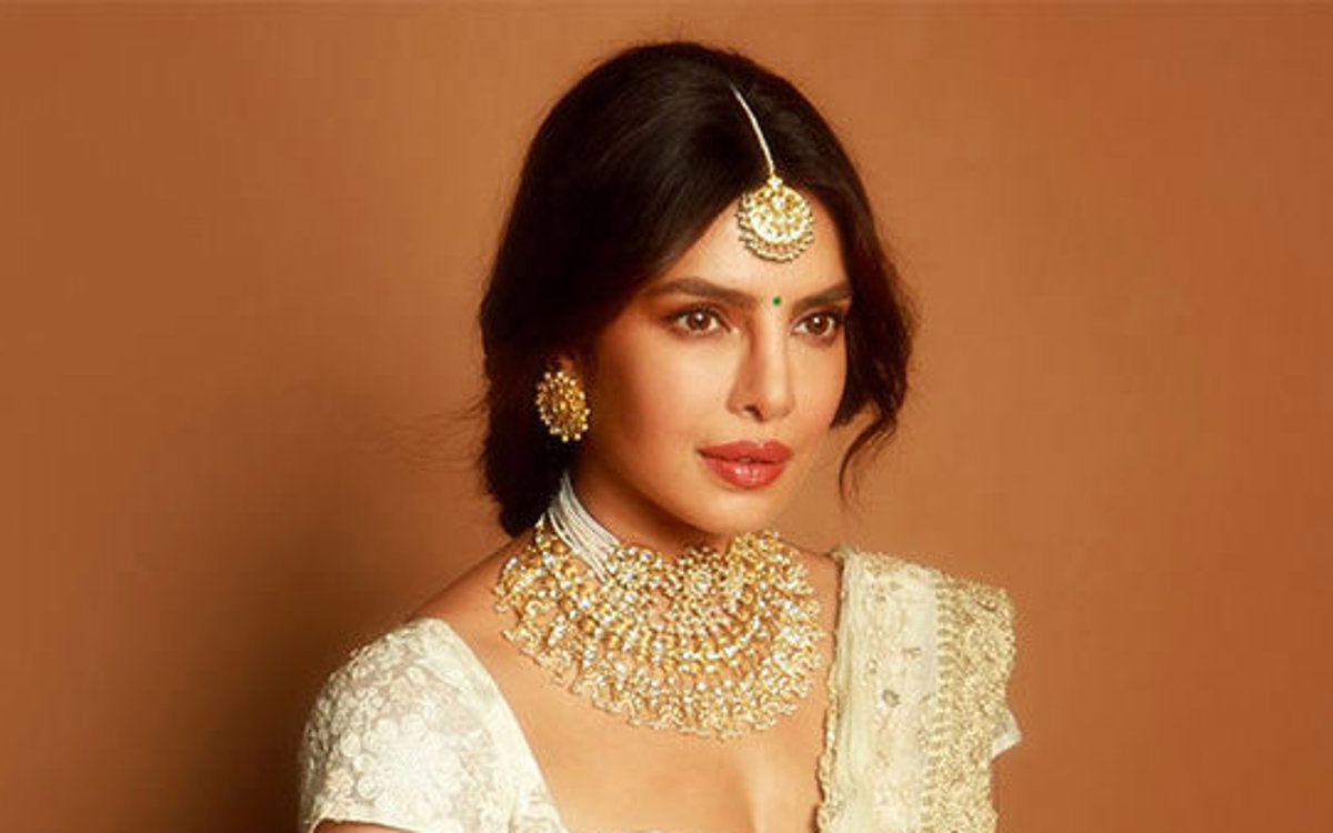 బెంట్లీ గ్లోబల్ అంబాసిడర్గా ప్రియాంక చోప్రా మెరుపులు, 'వారణాసి' చిత్రానికి సిద్ధం