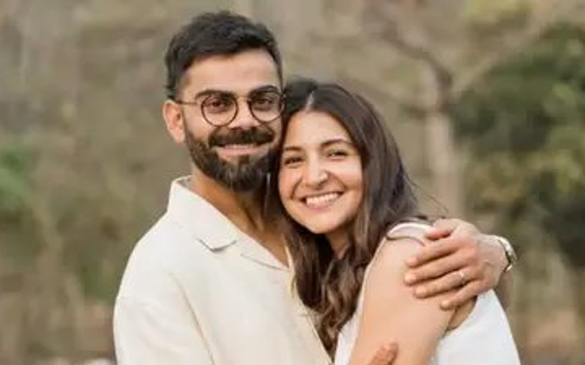 రణవీర్ సింగ్ 'ధురందర్ ది రివెంజ్' చిత్రాన్ని ప్రశంసించిన కోహ్లీ మరియు అనుష్క