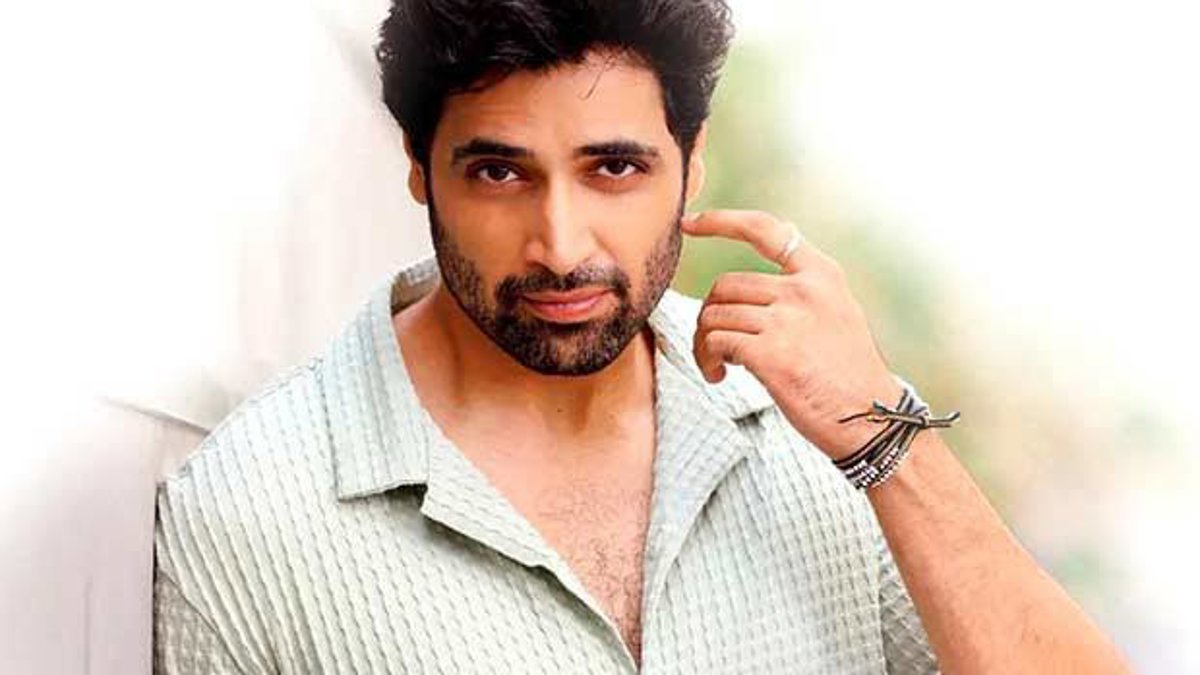 Adivi Sesh Reveals Painful Past Loves Amid Dacoit Success