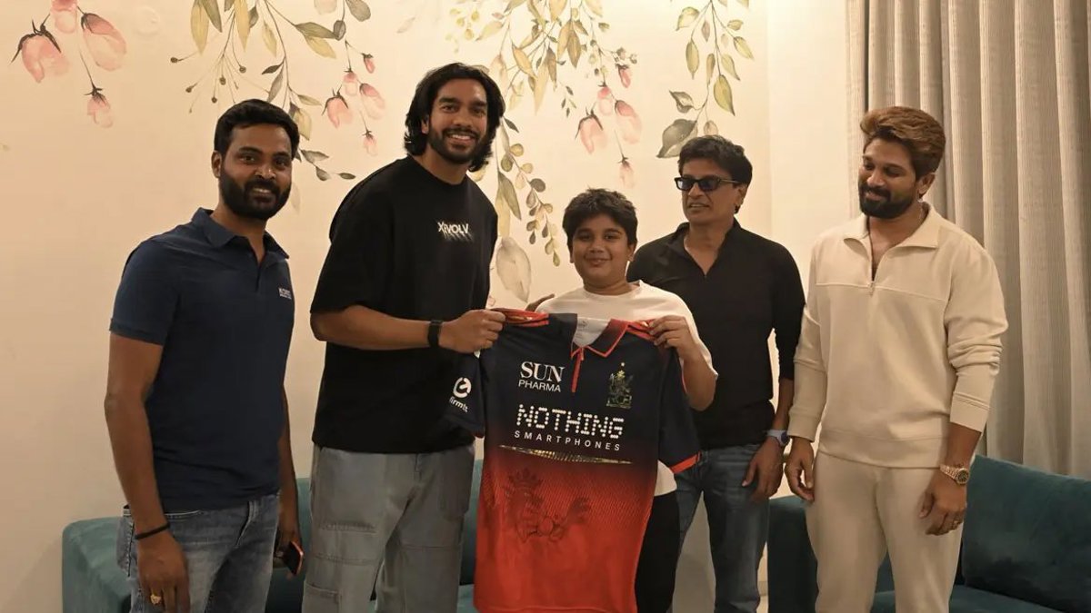 Allu Arjun Shares Joyful Moment With RCB’s Venkatesh Iyer, Raaka Update