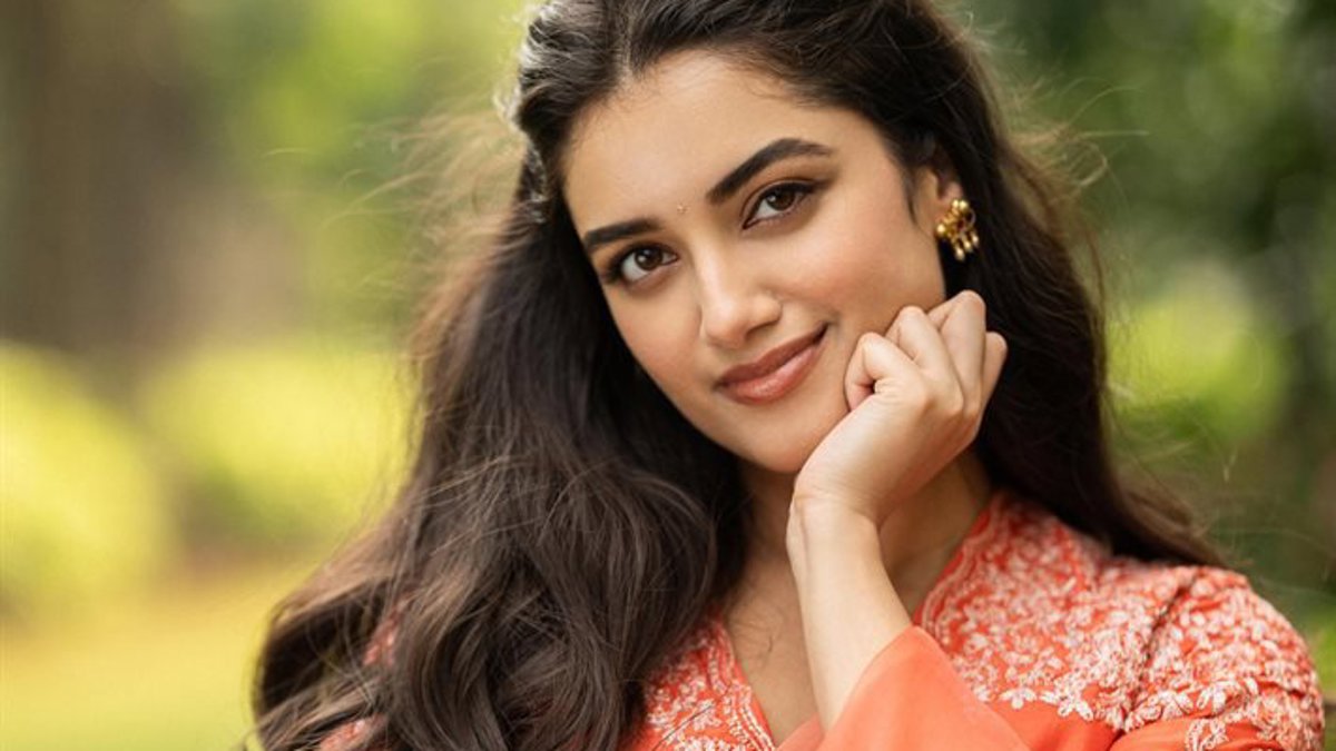 లెనిన్ చిత్రంలో తన పాత్ర గురించి దర్శకుడు మురళి కిషోర్పై భాగ్యశ్రీ బోర్సే ప్రశంసలు