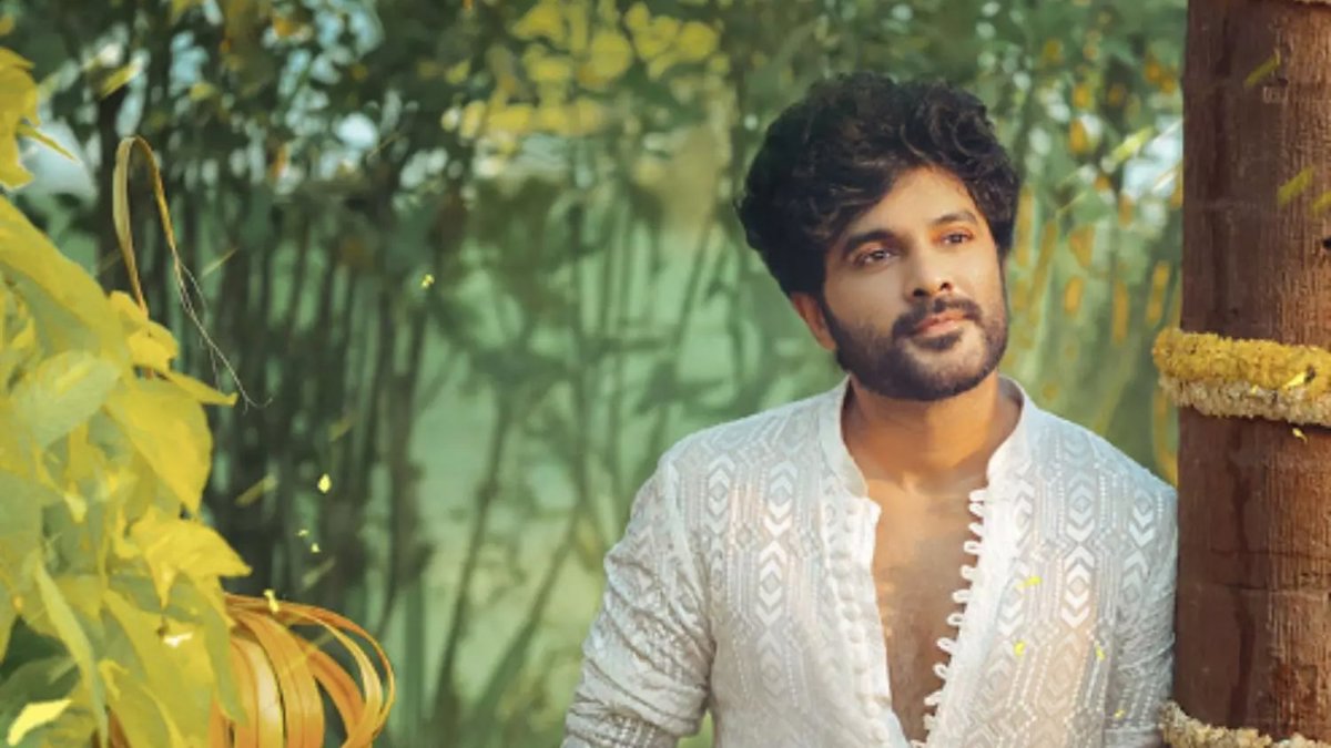 వెంకీ అట్లూరి దర్శకత్వంలో సిద్ధు జొన్నలగడ్డ వెబ్ సిరీస్.. 2027 ప్రారంభంలో స్ట్రీమింగ్