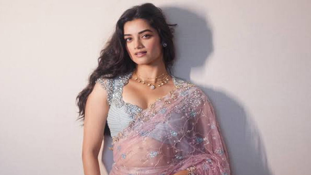 Bhagyashri Borse Shares Heartfelt Note With Mohanlal From Operation Ganga Sets