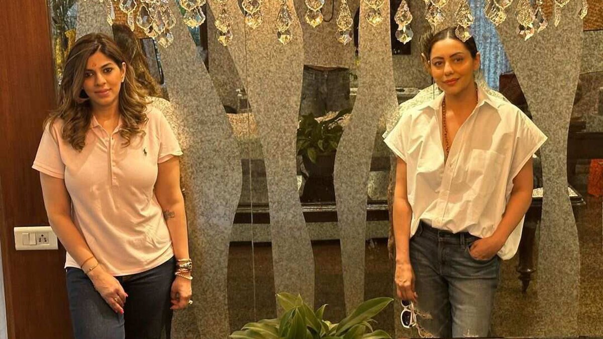 Shah Rukh Khan’s Manager Pooja Dadlani Buys 3 Mumbai Flats for ₹38 Crore