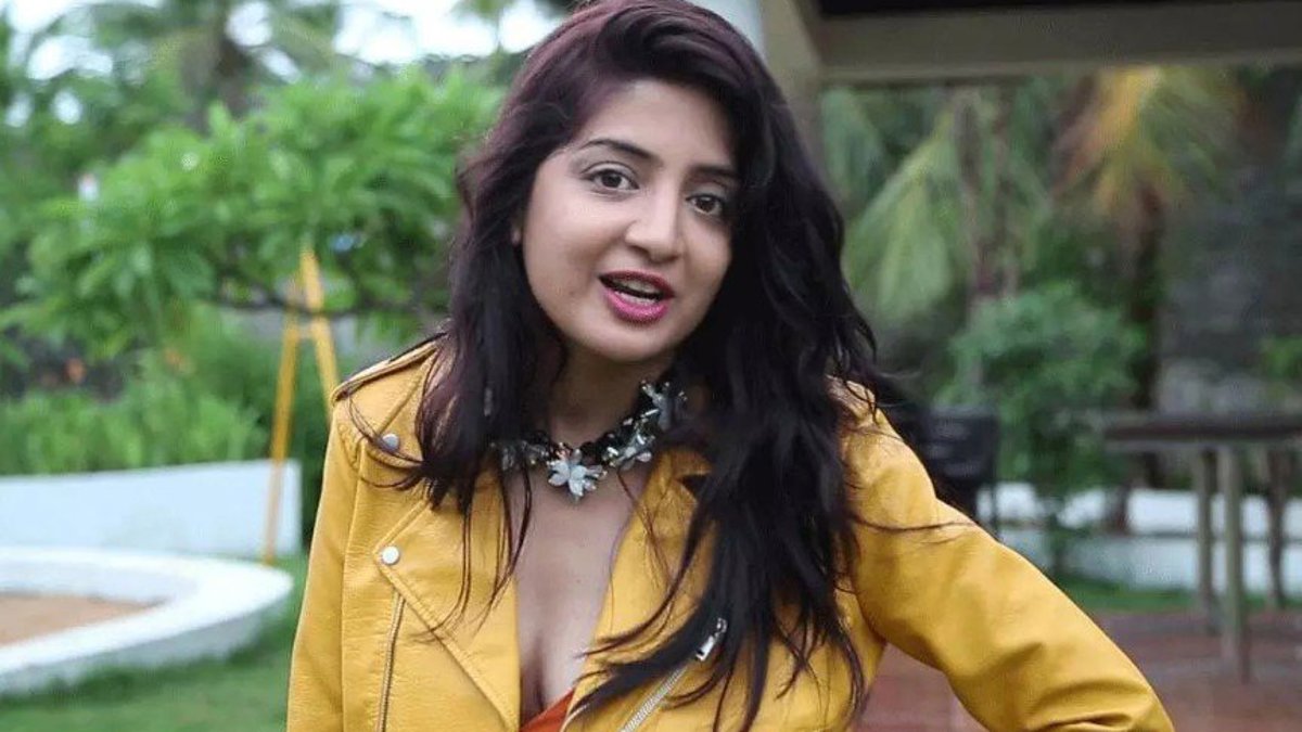 Poonam Kaur Renews Criticism Against Trivikram Srinivas on Social Media