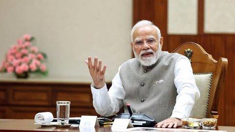 Chandrababu Seeks PM Modi’s Approval for Vizag Metro and Beach Corridor