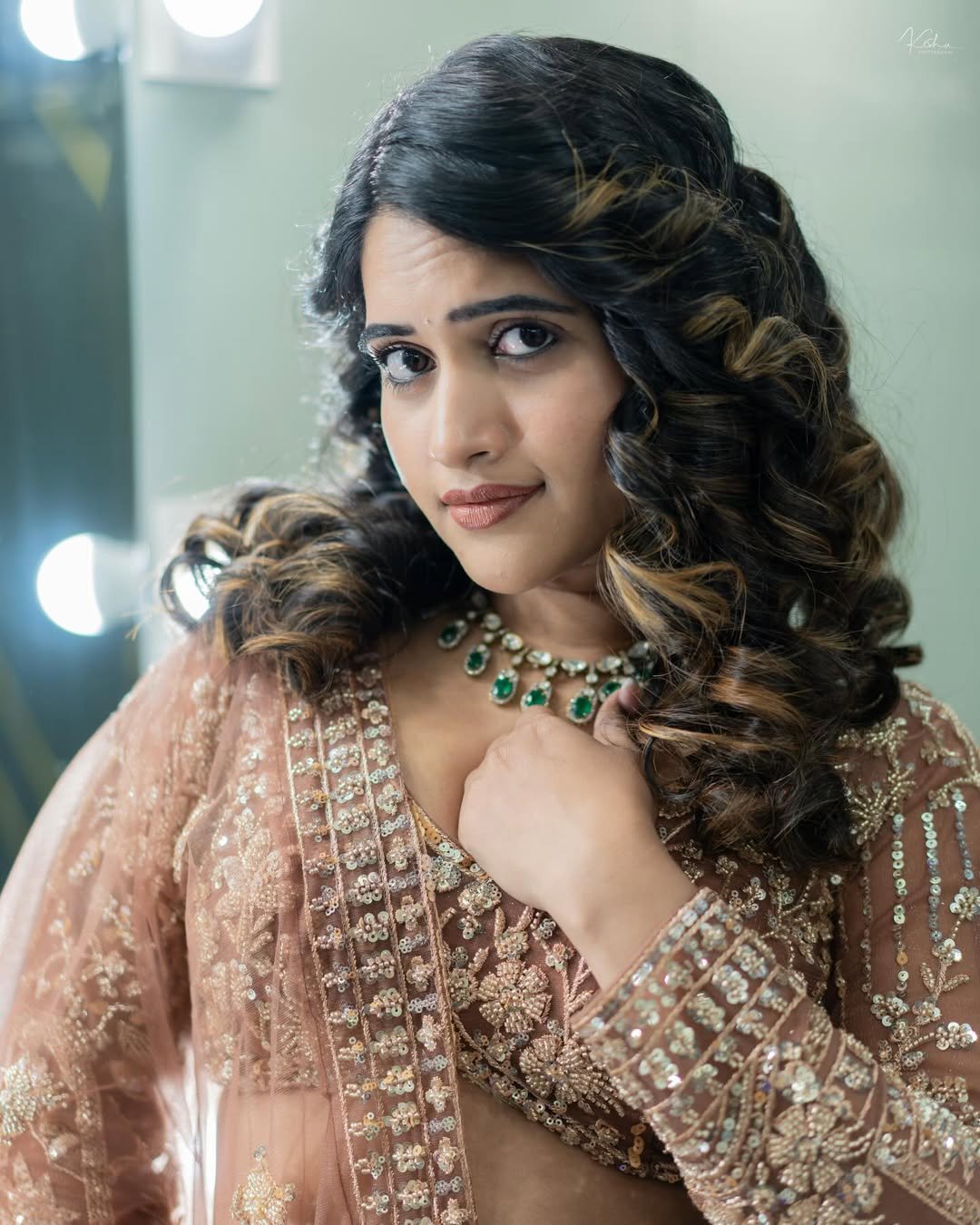 స్రవంతి చొక్కారపు ✨ టైమ్‌లెస్ ఎలిగాన్స్ - 2