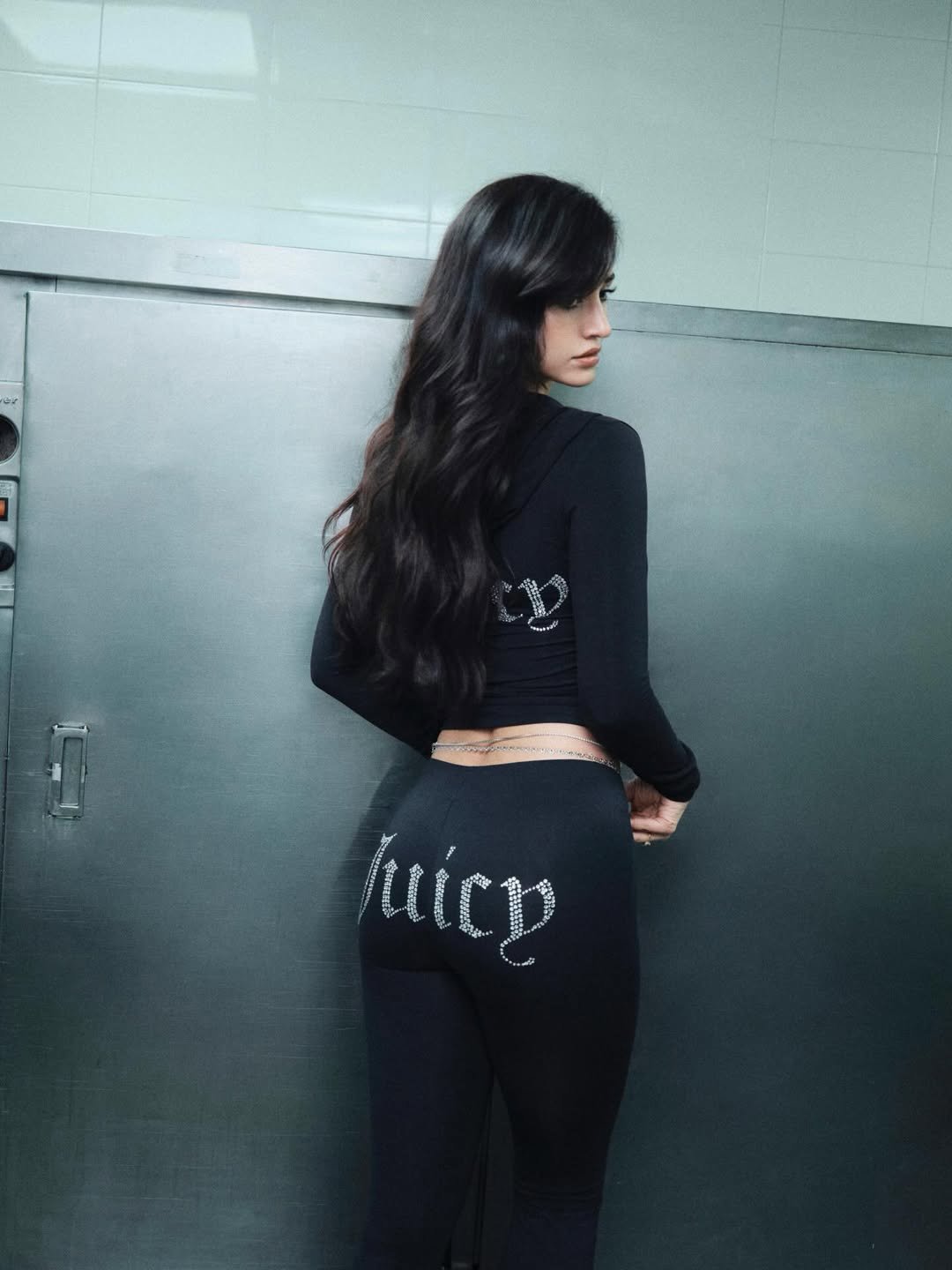 మిడ్‌నైట్ మూవ్స్ 🖤 - 2